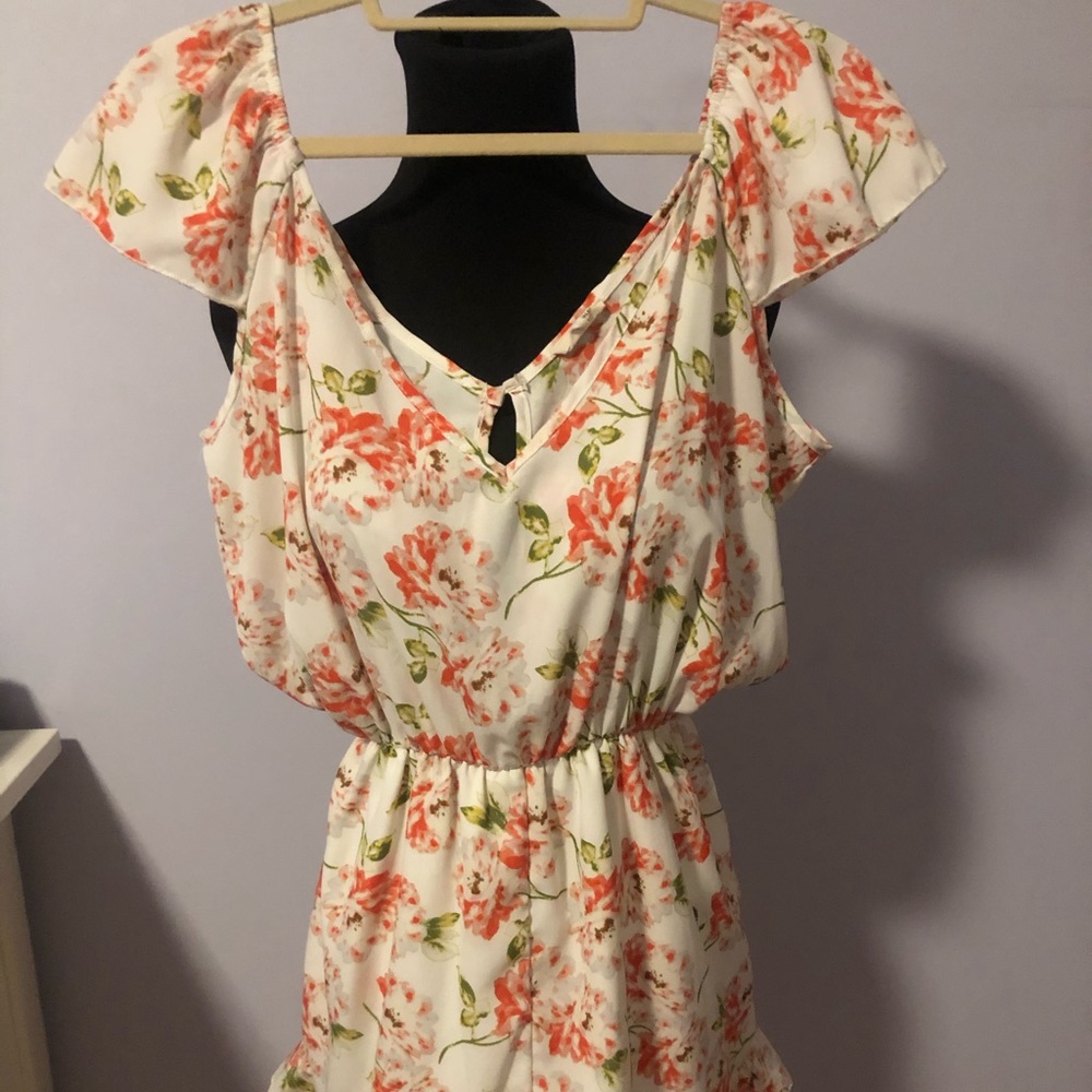 Romper - Picture 2 of 6